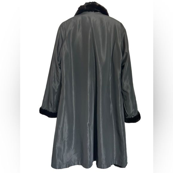 Black Mink Fur Reversible Coat - Picture 3 of 6